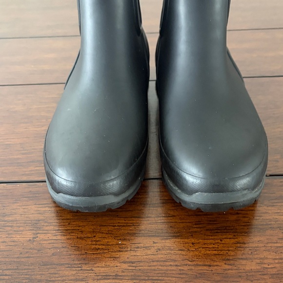 Bogs Amanda Black Waterproof Boots with Textured Sole - Picture 13 of 16